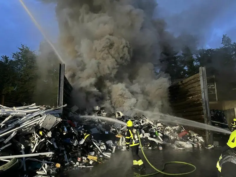 Brand auf Recyclinghof in der Schweiz