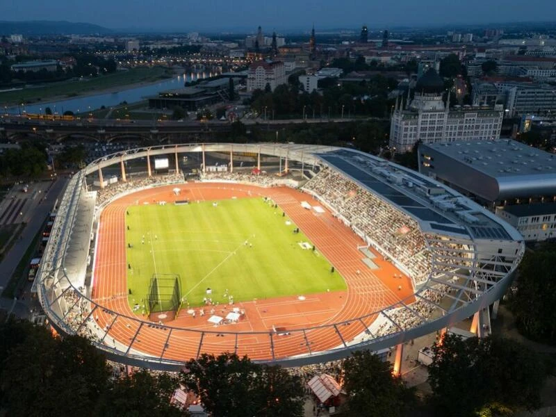 Eröffnung Heinz-Steyer-Stadion in Dresden