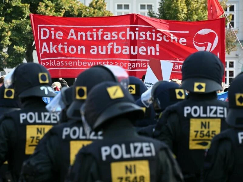 Wahlkampf AfD in Thüringen - Gegendemonstration