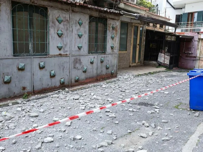 Nach Erdbeben in Neapel