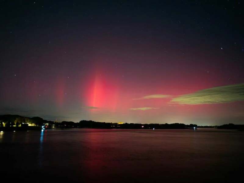 Polarlichter über dem Mittelmeer