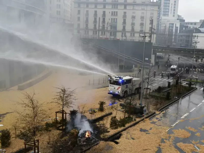 Wasserwerfereinsatz in Brüssel
