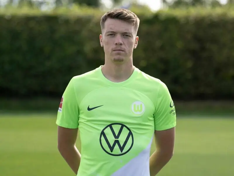 Dzenan Pejcinovic vom VfL Wolfsburg