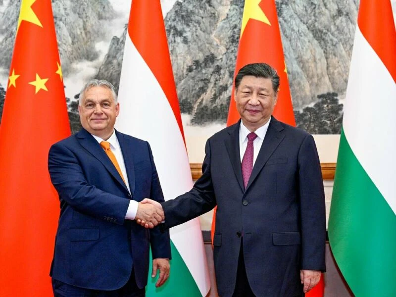 Ungarns Ministerpräsident Orban besucht China