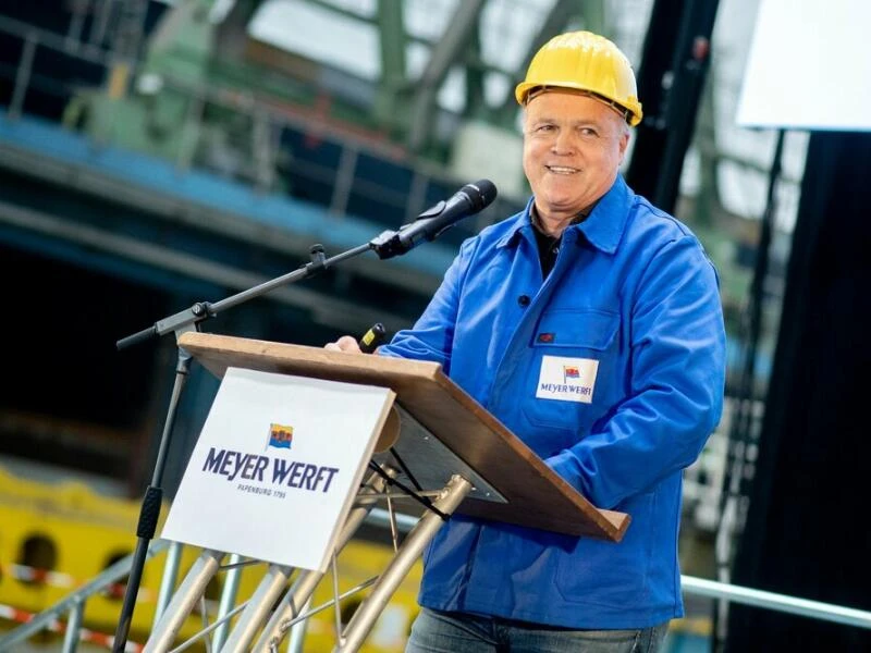 Habeck besucht Meyer Werft in Papenburg