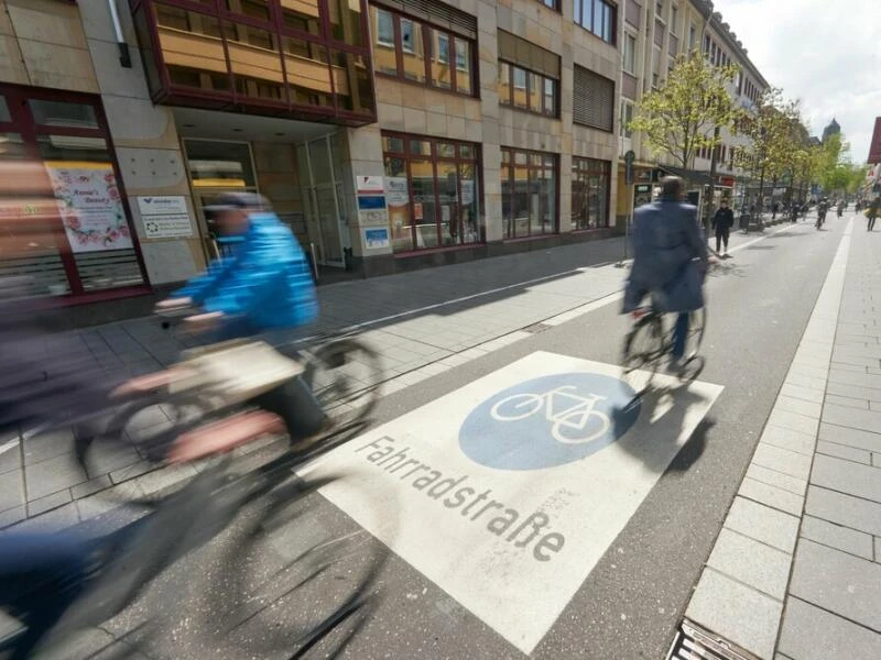 Radfahren (hier: Koblenz) ist auch ein Wirtschaftsfaktor