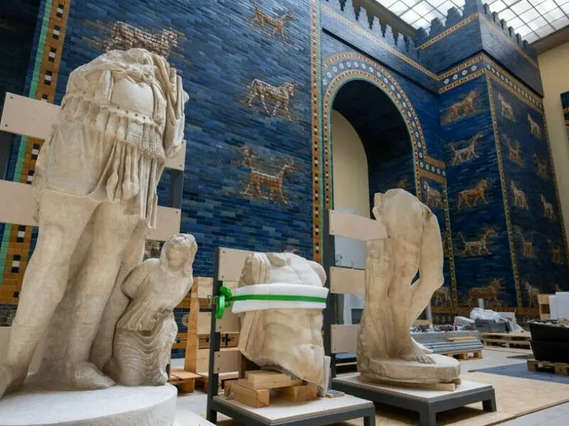 Baustellenbesuch Südflügel Pergamonmuseum