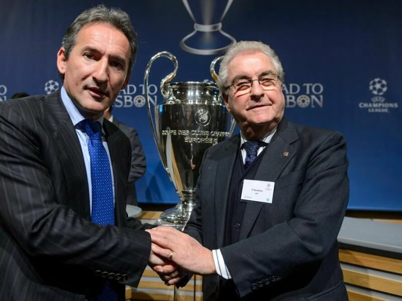 Txiki Begiristain (l.)