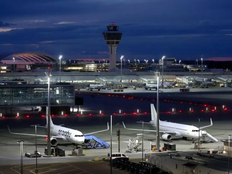 Klimaaktivisten legen Münchner Flughafen lahm