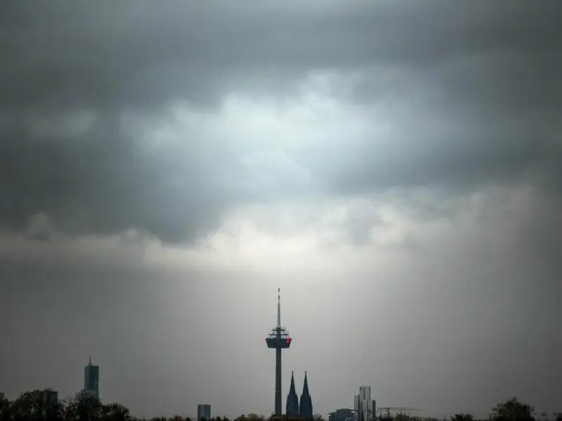 Der Sommer macht Pause - Regen und Wolken diese Woche in NRW.