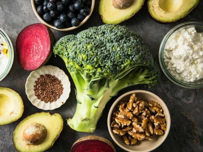 Super Food: Avocado, Brokkoli, Blaubeeren und Walnüsse