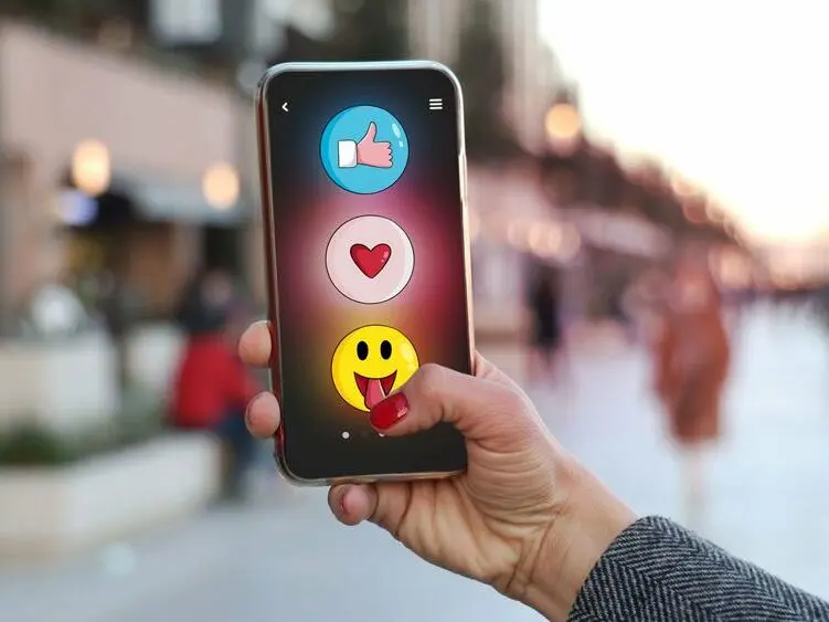 So erstellst Du Emoji-Wallpaper auf Deinem Pixel-Handy