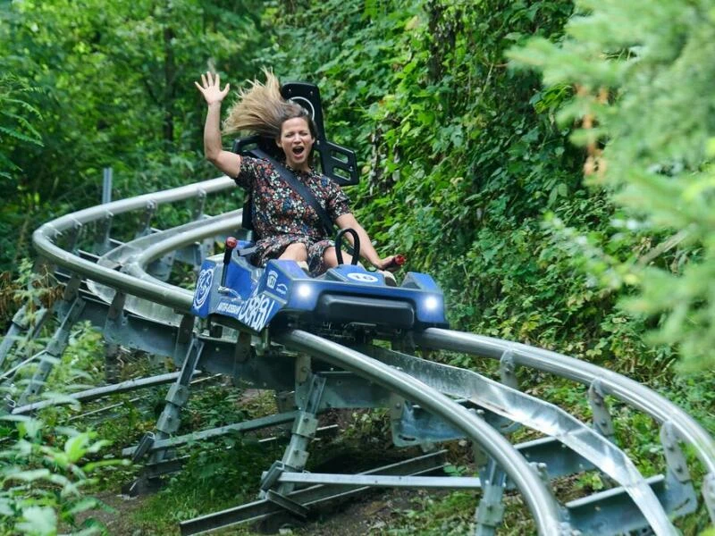 Wiedereröffnung der Berliner Natur-Bobbahn im Kienbergpark