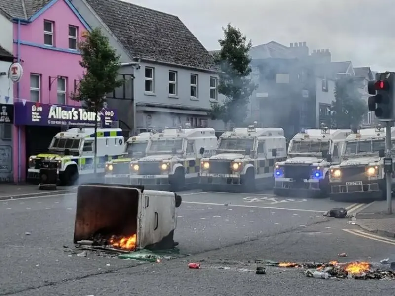 Rechtsextreme Ausschreitungen in Nordirland