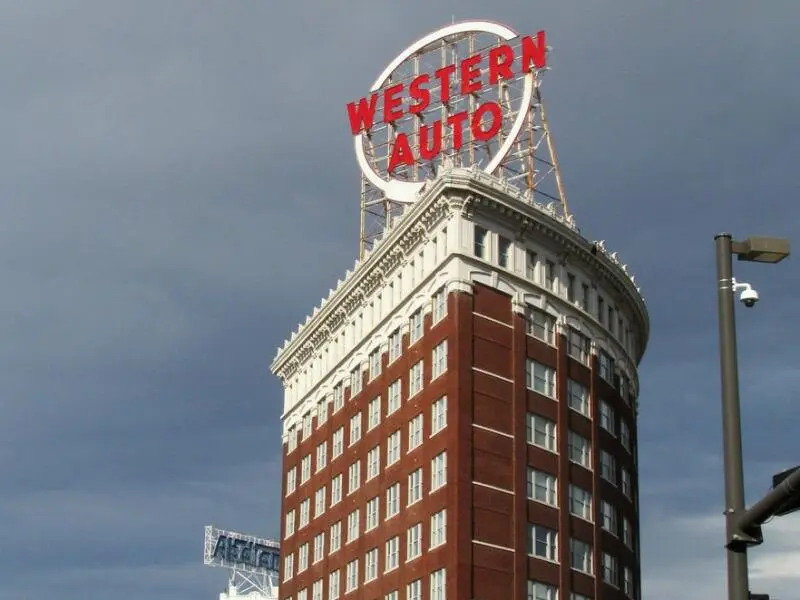 «Western Auto Building»