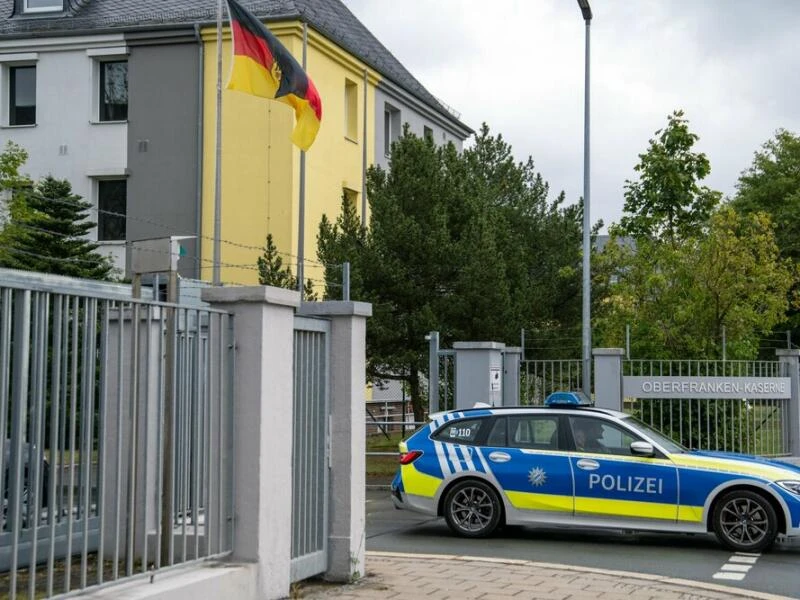 Mann wegen Anschlagsplänen auf Bundeswehrsoldaten in U-Haft