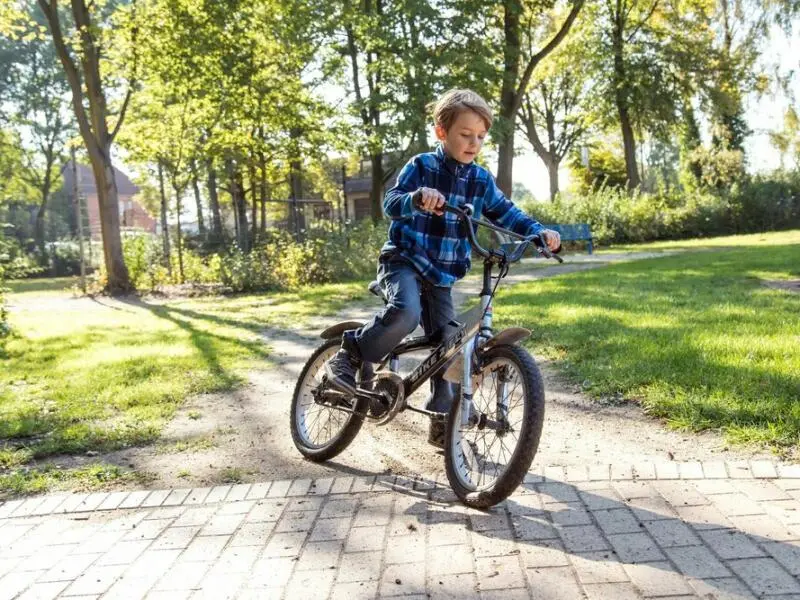 Zwei Räder als Osterei: Tipps für das erste Kinderfahrrad