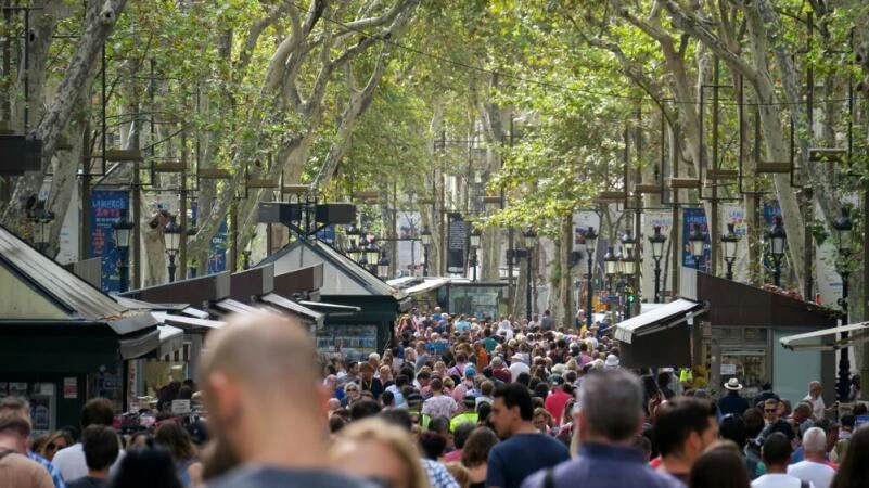 Volle Straßen in Barcelona