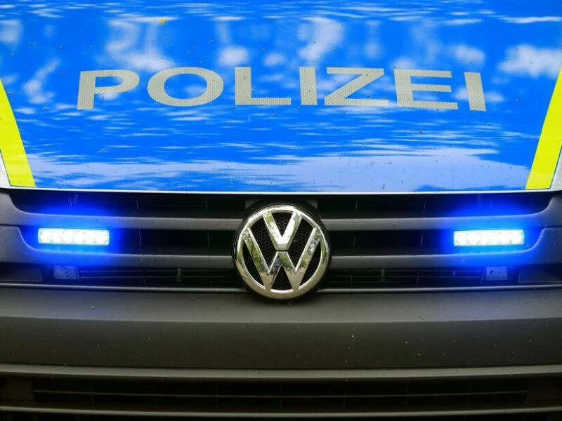 Polizei-Fahrzeug