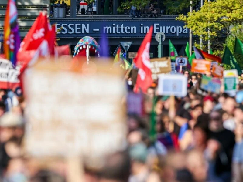 Protest gegen «Bürgerdialog» der AfD