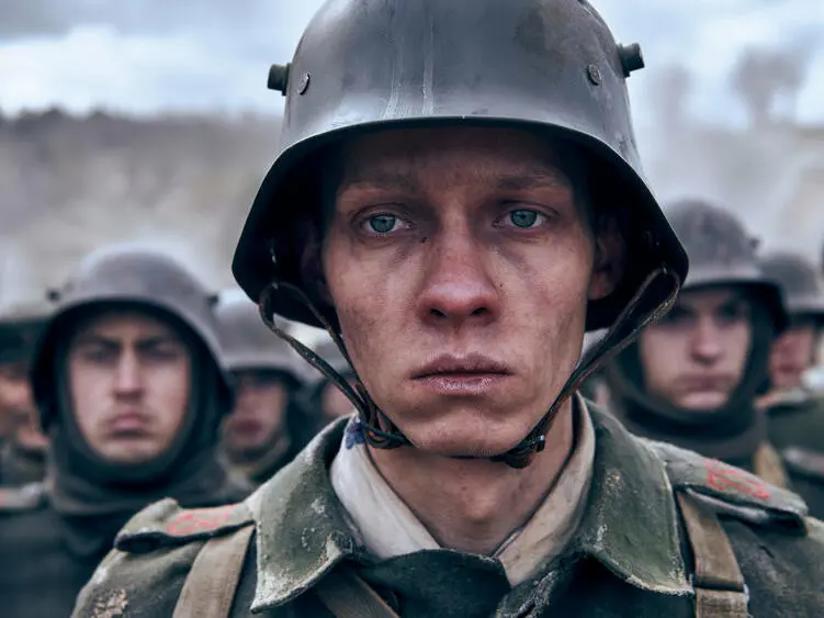 Im Westen nichts Neues auf Netflix: Vier Oscars für das deutsche Weltkriegsdrama