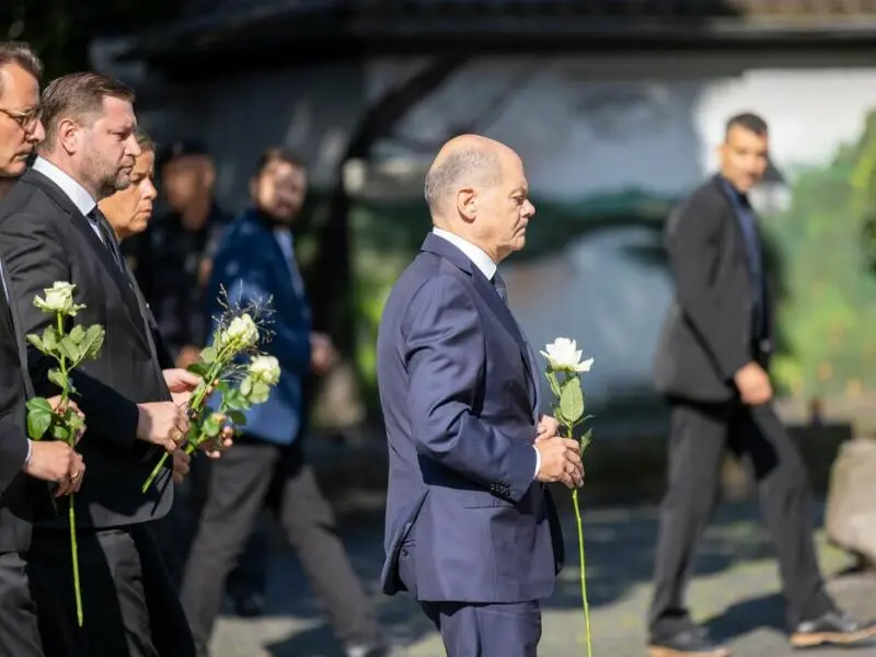 Nach der Messerattacke auf dem Solinger Stadtfest - Scholz-Besuch