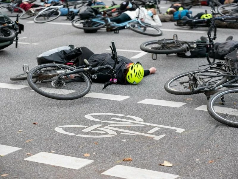 Gedenk-Aktion für tödlich verletzten Radfahrer