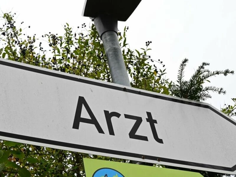 Arzt - Hinweisschild