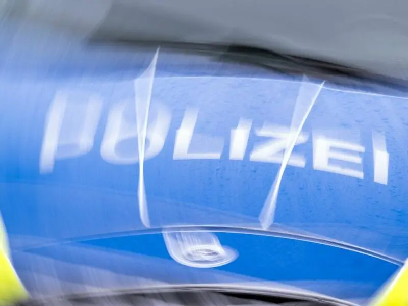 Symbolfoto Polizeiauto