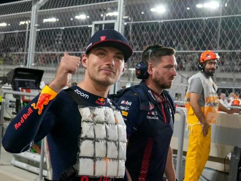 Max Verstappen in der Hitze von Katar 2023