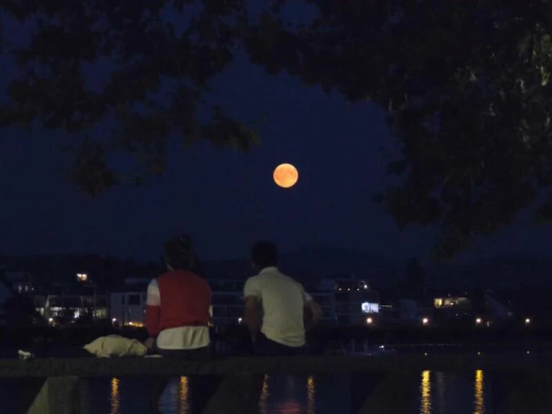 Supermond über Bonn