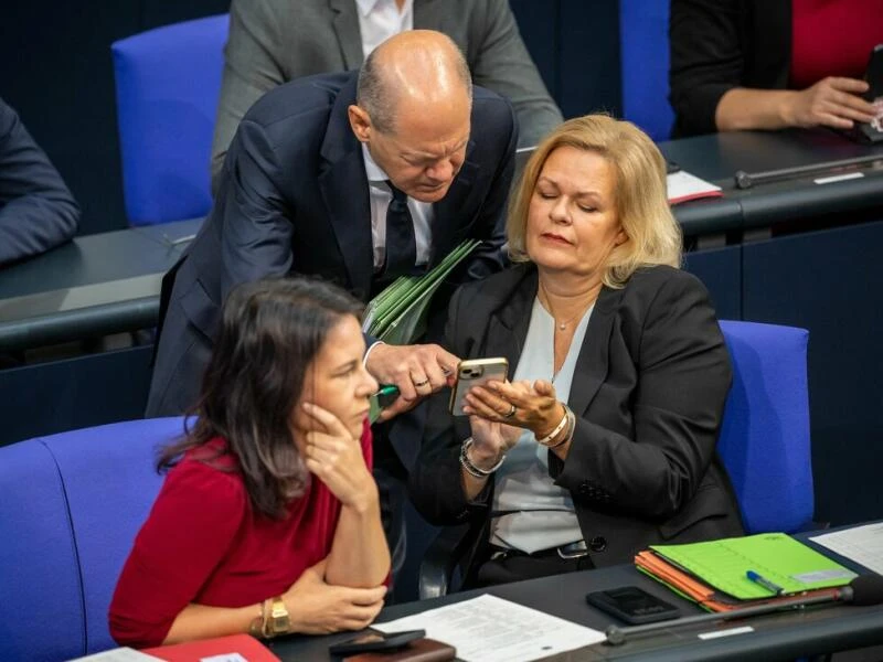 Olaf Scholz, Nancy Faeser und Annalena Baerbock