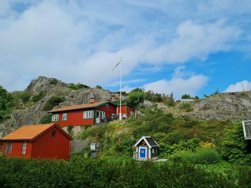 Holzhäuschen auf Brännö