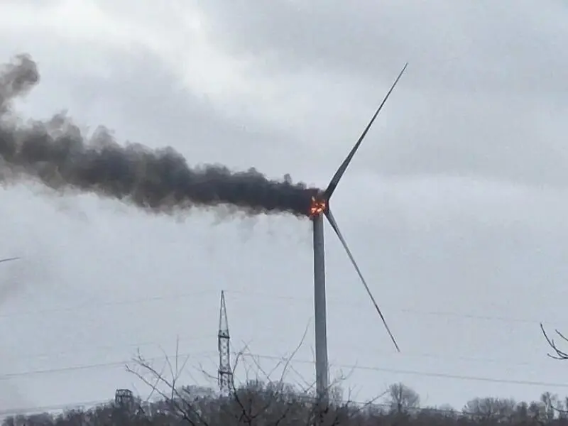 Windrad bei Greifswald in Brand geraten