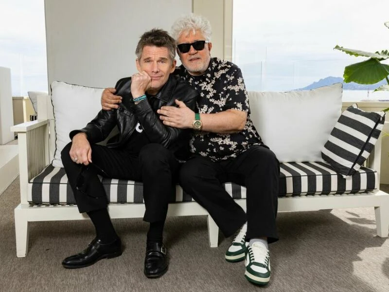 Pedro Almodóvar und Ethan Hawke