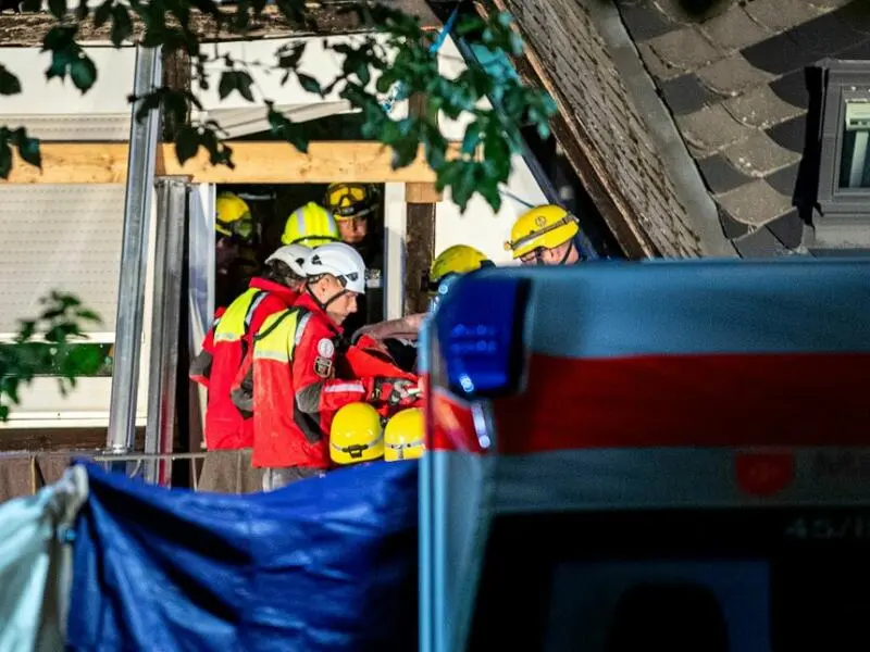 Hotel teilweise eingestürzt