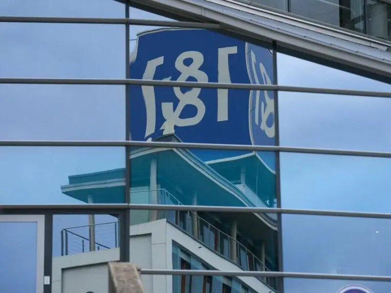 Spiegelverkehrtes Logo von 1&1