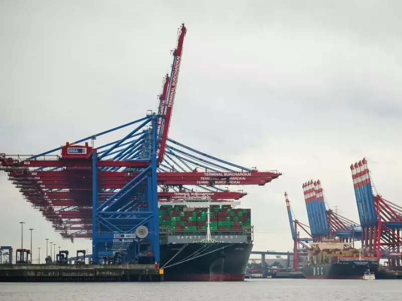 Exporte - Containerterminal im Hafen Hamburg