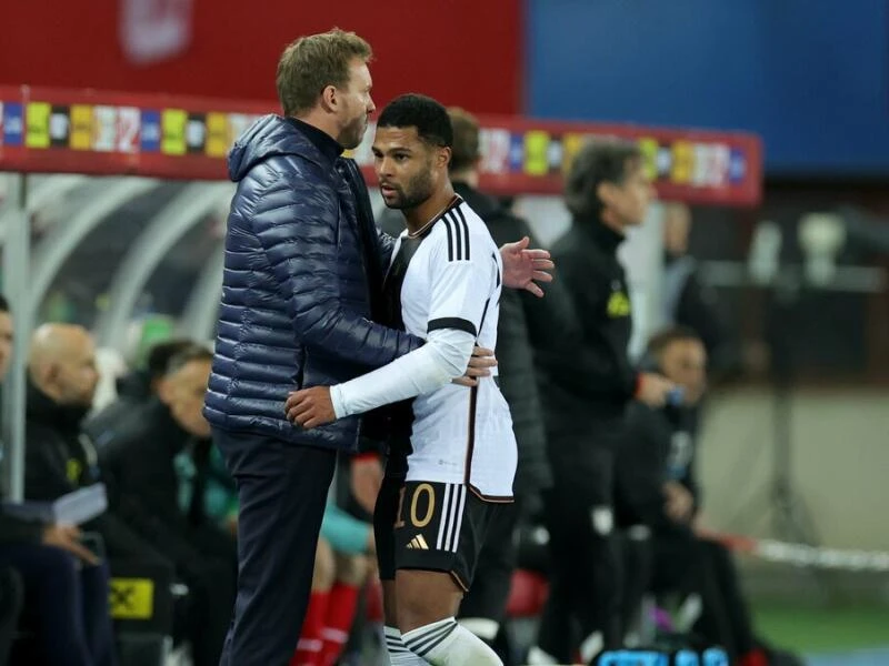 Serge Gnabry und Julian Nagelsmann