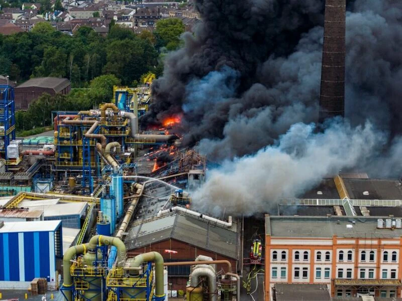 Brand in Duisburger Chemiewerk