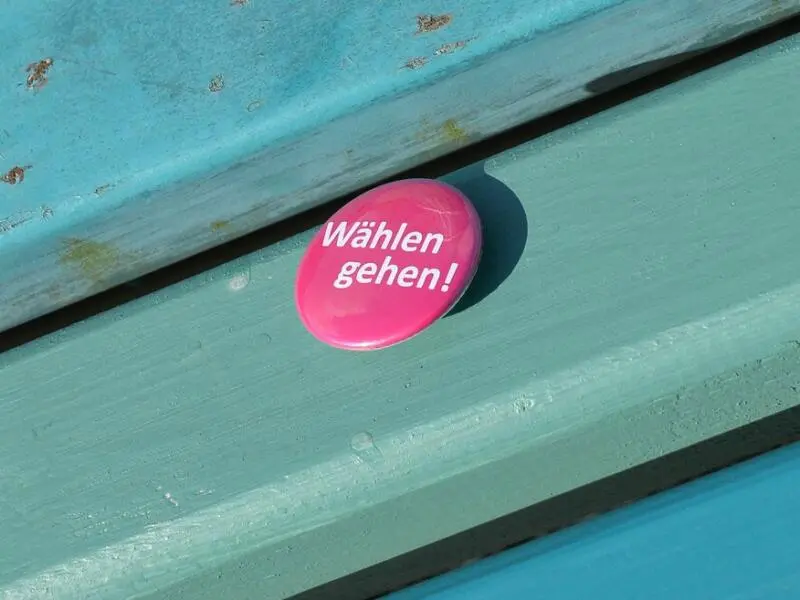 Ein Anstecker der Kampagne 