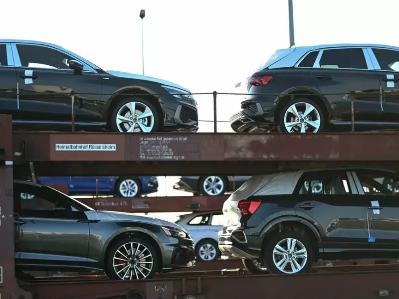 Auto-Verladung in Emden