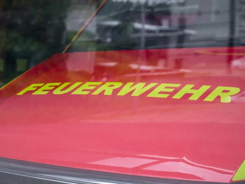 Feuerwehr löscht Brand