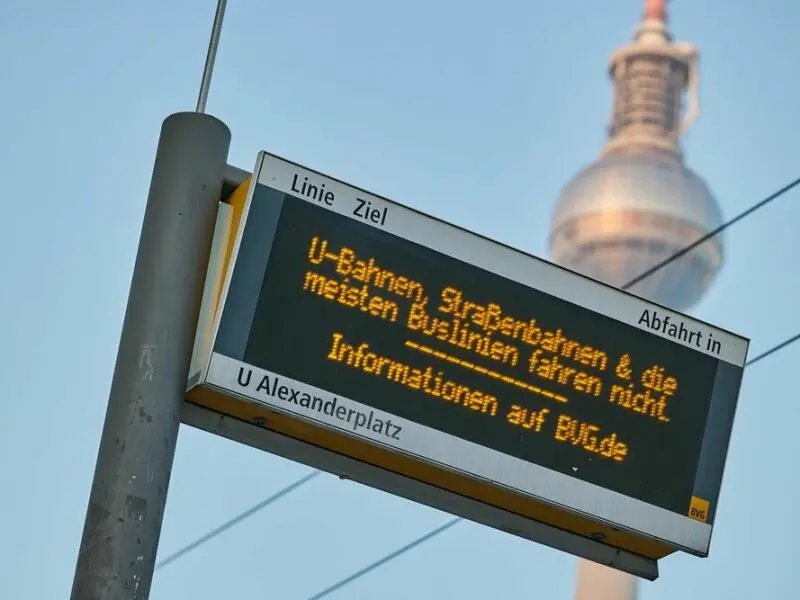 Warnstreiks im öffentlichen Nahverkehr - Berlin