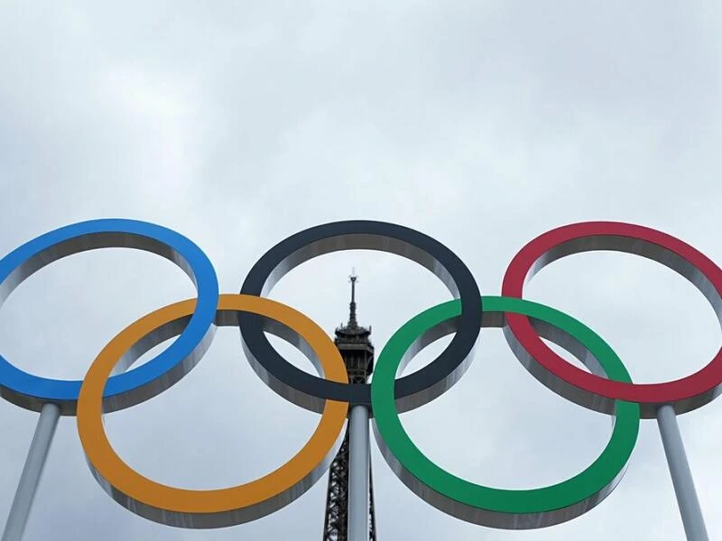 Paris verabschiedet sich von Olympia mit großer Parade