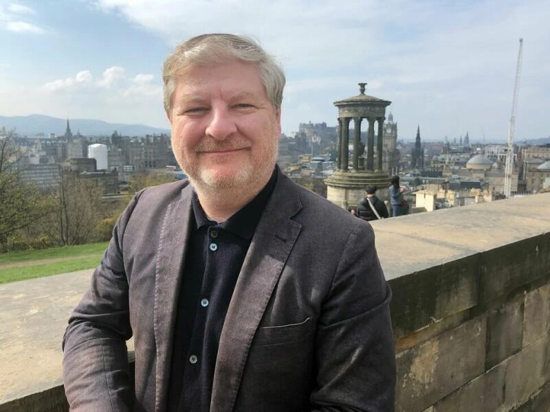 Angus Robertson