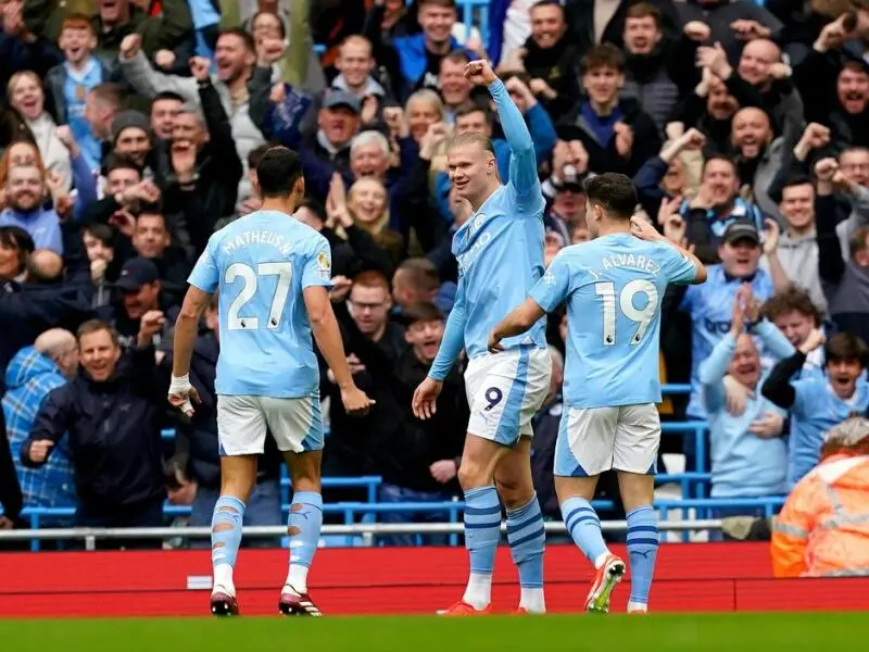 Manchester City - Luton Town