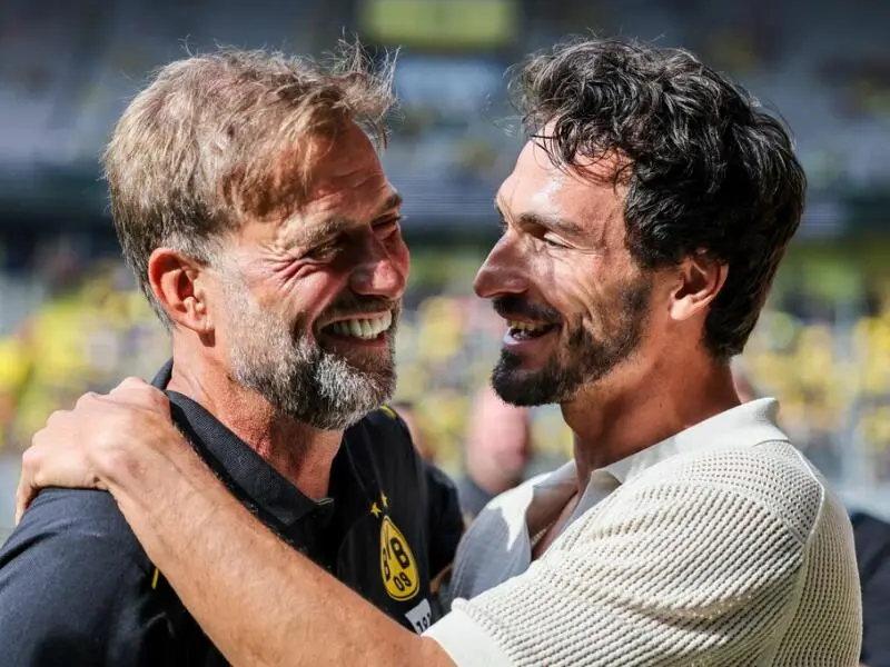 Jürgen Klopp und Mats Hummels beim Abschiedsspiel