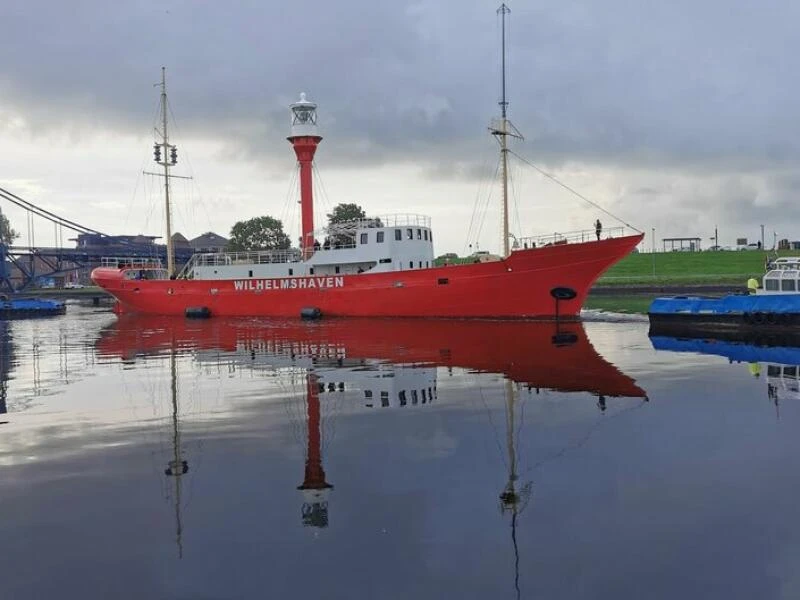 Feuerschiff in Wilhelmshaven zurück an Liegeplatz