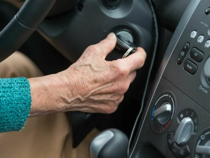 Zurück hinters Steuer: So frischen Sie die Fahrkompetenz auf